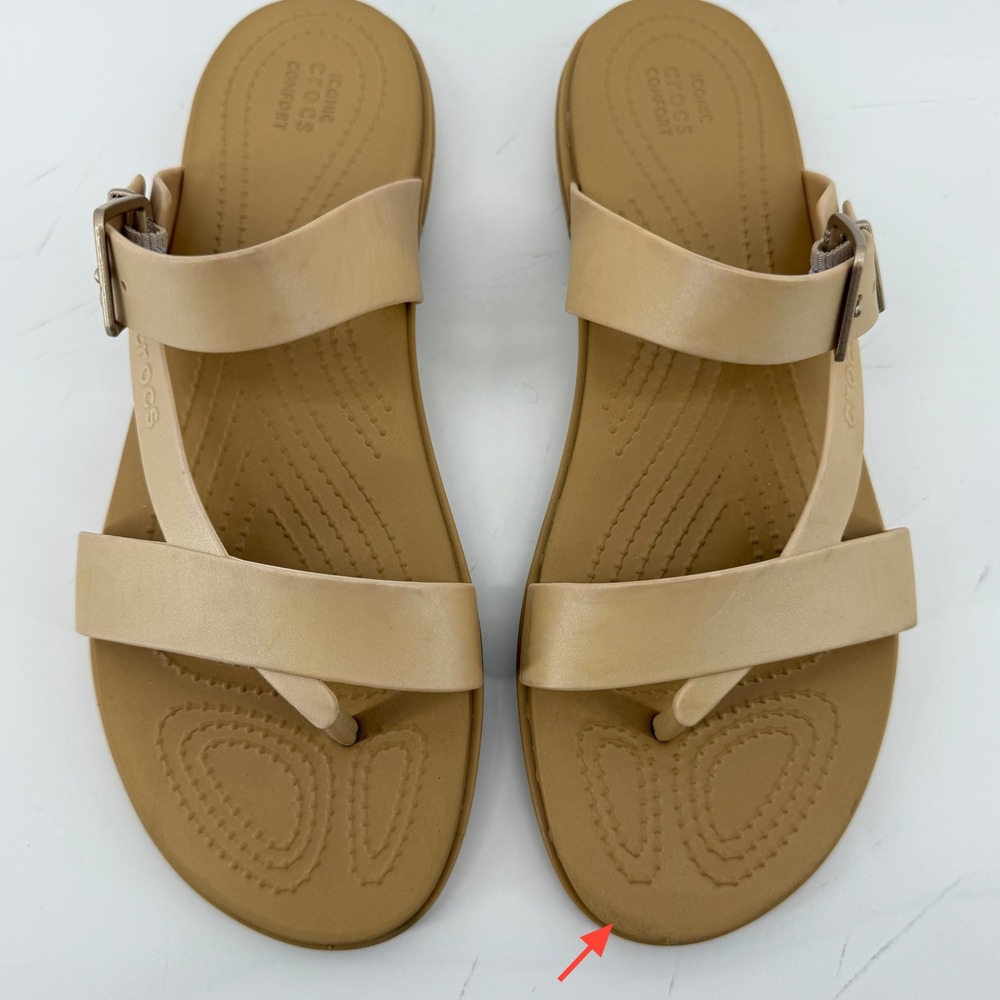Crocs Tulum Toe Post Toe Sandal Metallic Champagne Tan Women 10 Slip On Buckle - Picture 2 of 8